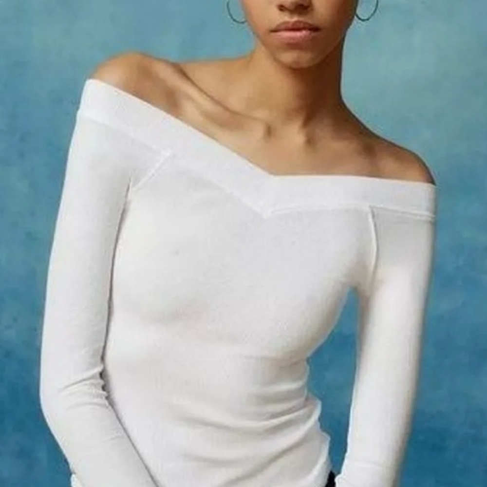 NWOT Urban Outfitters BDG Long Sleeve Off the Shoulder Tee in White